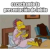 escuchando la
presentación de lobito