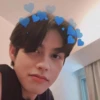 허