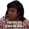 Está bien fría la taza del baño...