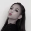 Jennie 23