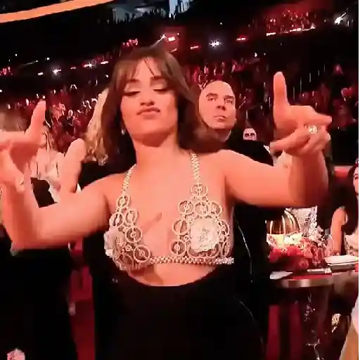 Famosos reagindo 7