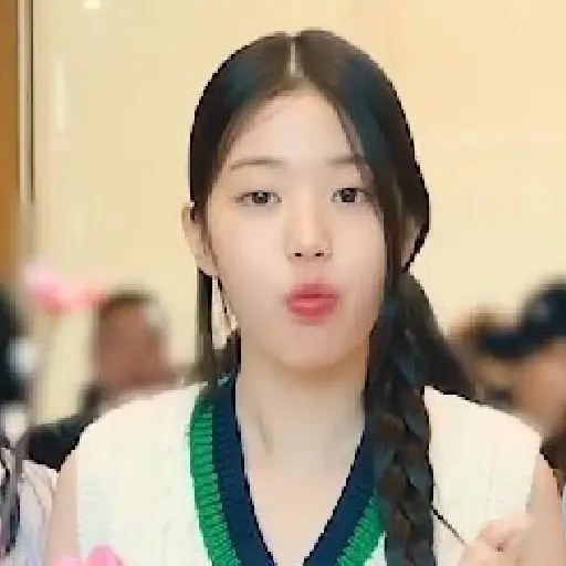 Wonyoung / IVE  6