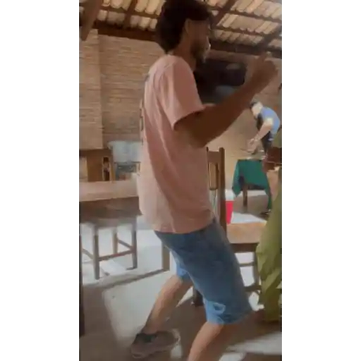 Figurinha  4