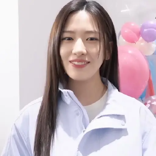 Yujin / IVE  7