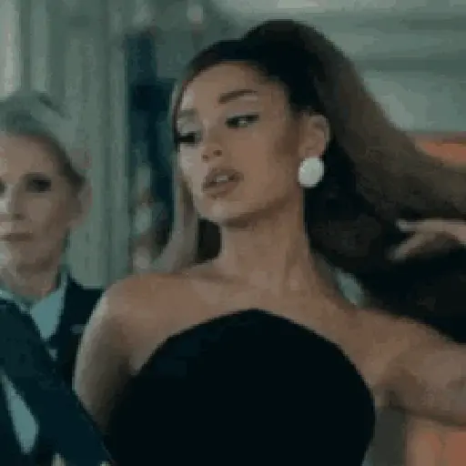 Ariana Grande 💖 14