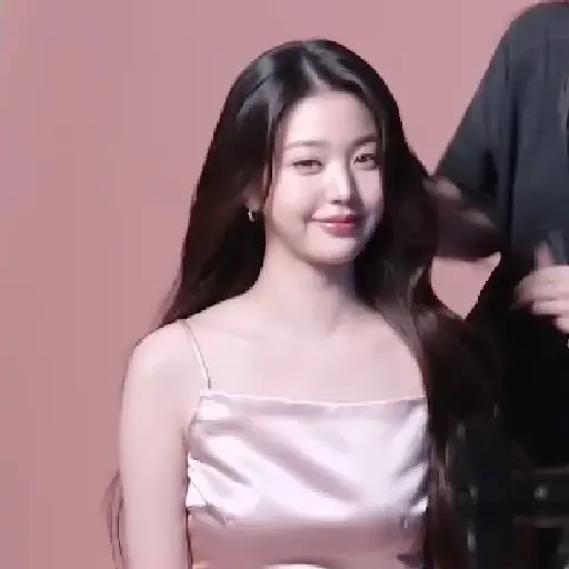 Wonyoung / IVE 6