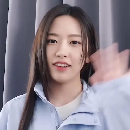 Yujin / IVE  3