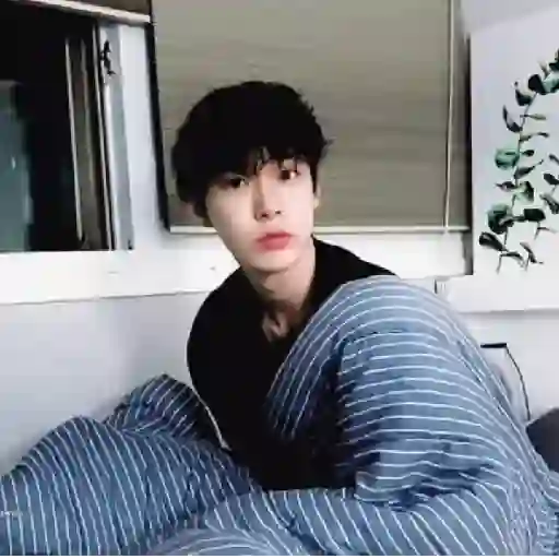 Kim Doyoung I 30