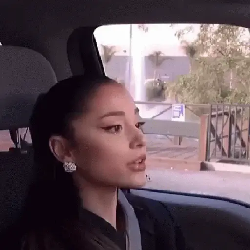 Ariana Grande 4 8