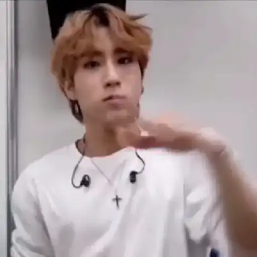 Seungmin in the building 2