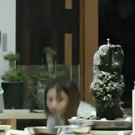 Twice gifs i use on twitter 12