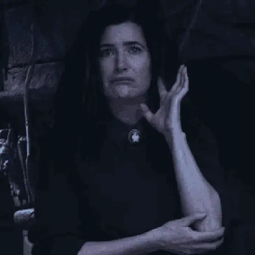 Kathryn Hahn II 11