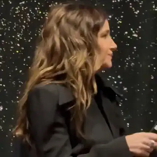 Kathryn Hahn II 1