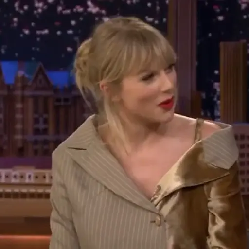 টট❄️꯭፝֟   ®  Taylor Swift 1