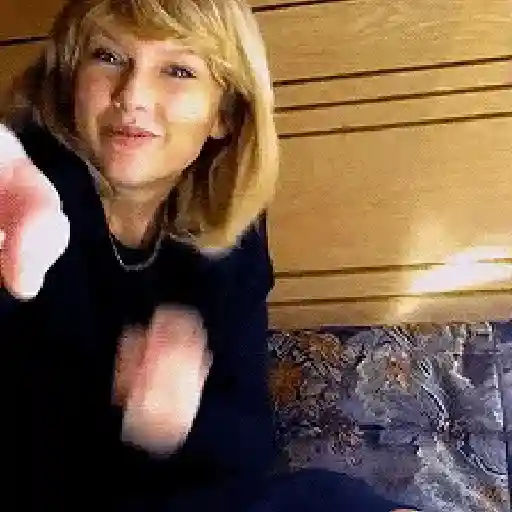 টট❄️꯭፝֟   ®  Taylor Swift 25