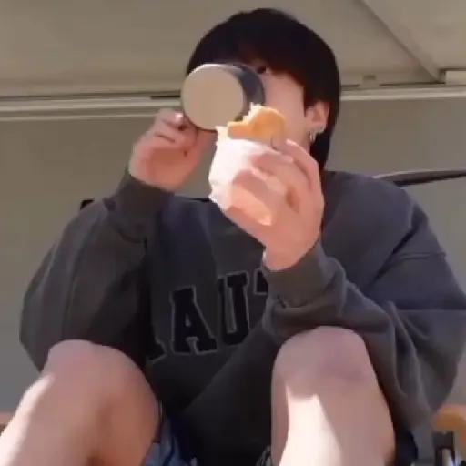 Jungkook. | @ocenferios  Haki. 6