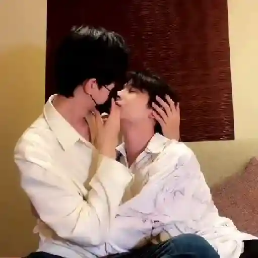 Bl kiss 24