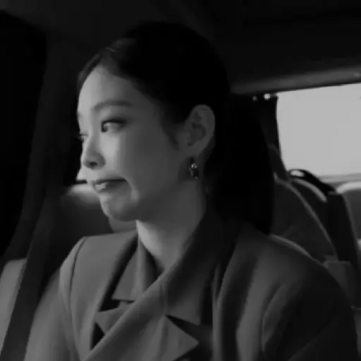 Jennie. | @ocenferios  Haki. 5