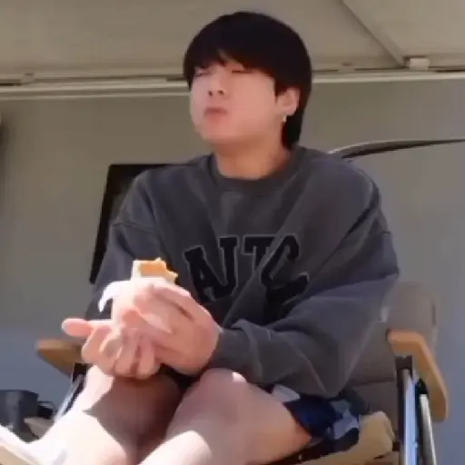Jungkook. | @ocenferios  Haki. 5