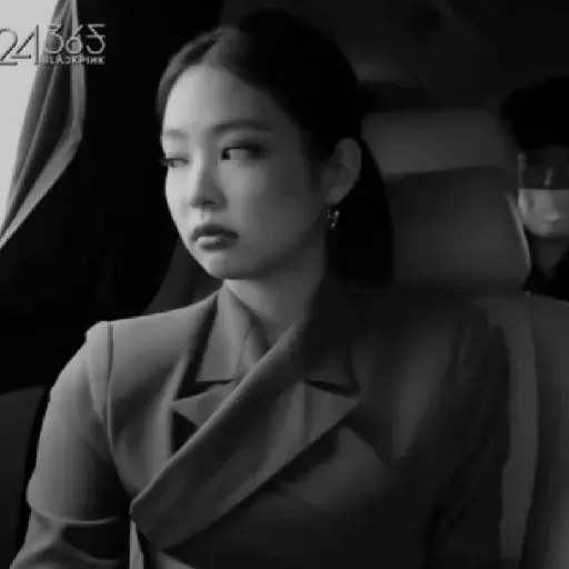 Jennie. | @ocenferios  Haki. 7