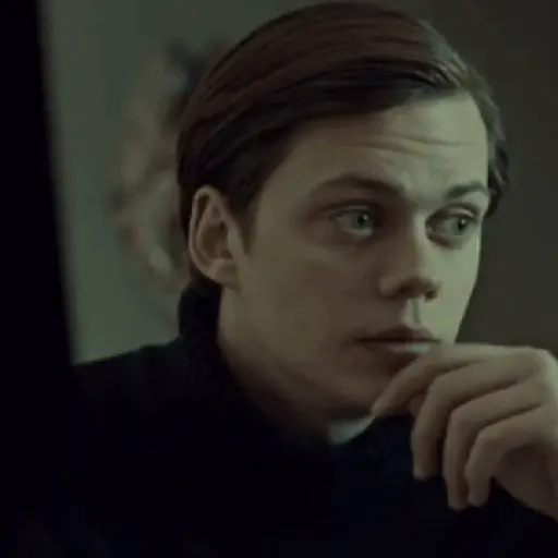 Bill Skarsgård2 30