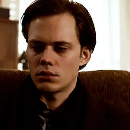 Bill Skarsgård2 25