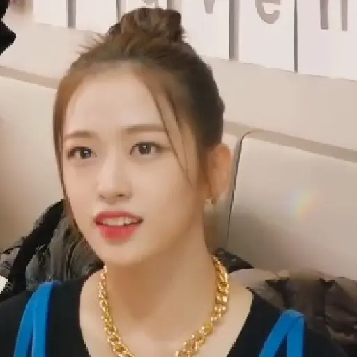 Yujin / @ive_stickers  8