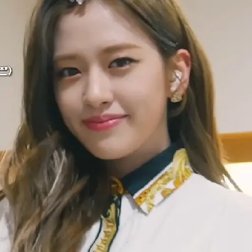 Yujin / @ive_stickers  9