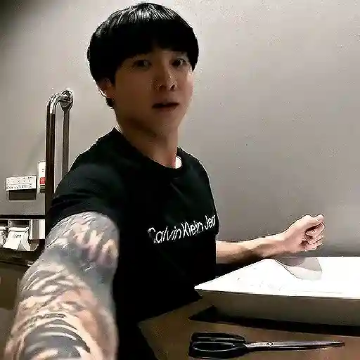 사랑 JUNGKOOK 🫰🏻 BTS 7