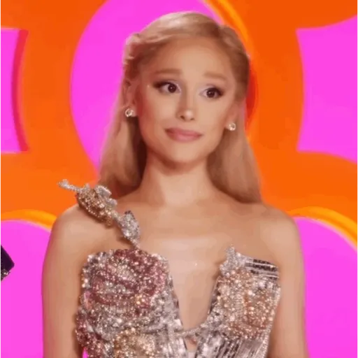 Ariana Grande  8