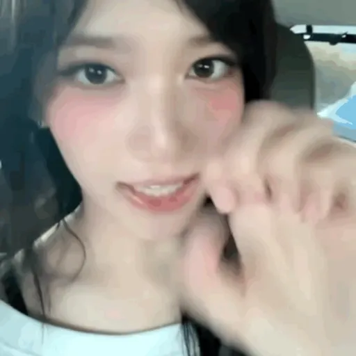 Idols 3 6