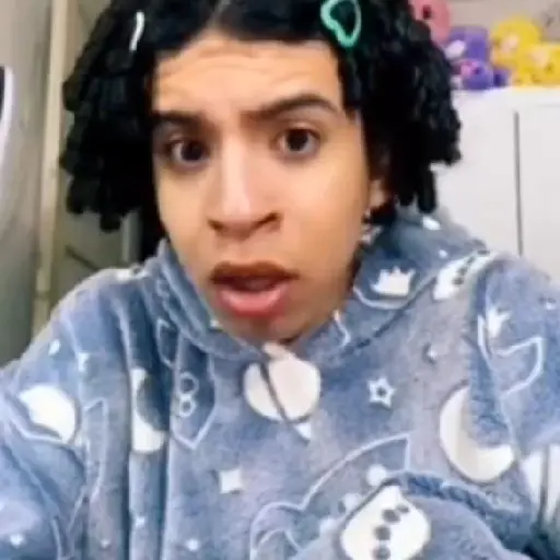 Valentino Palacios 16