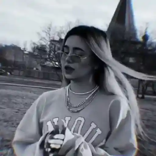 ⭐۷ąཞıɛɖ ცLąƈƙ ąŋɖ ῳɧıɬɛ✨🪐🤍🖤 10