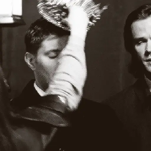 ⭐۷ąཞıɛɖ ცLąƈƙ ąŋɖ ῳɧıɬɛ✨🪐🤍🖤 24