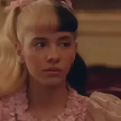 Melanie Martinez 30