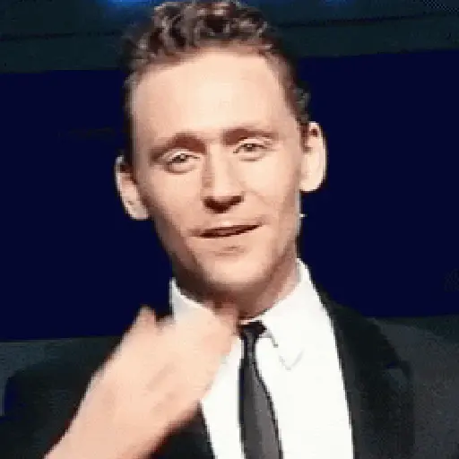 Tom Hiddleston 🩵 6