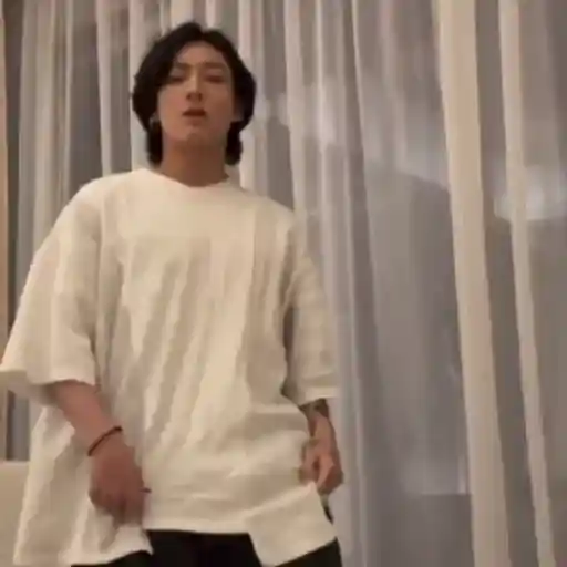 BTS. 9