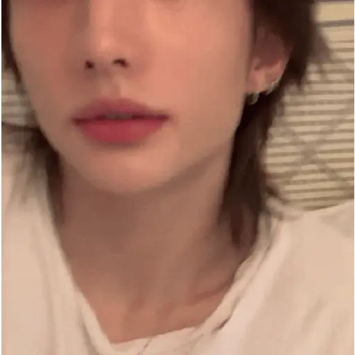 醙〘🤴🏻〙Hyunjin 17