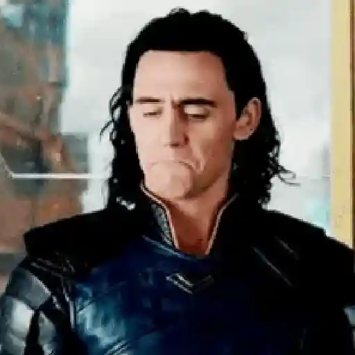 Tom Hiddleston 🩵 8
