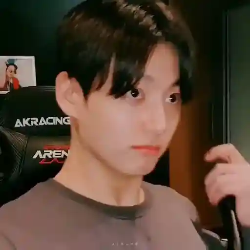 BTS  8