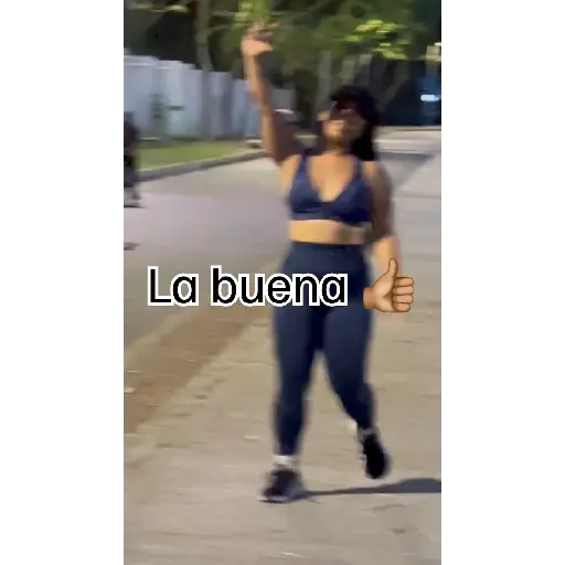 Laura siendo laura 7
