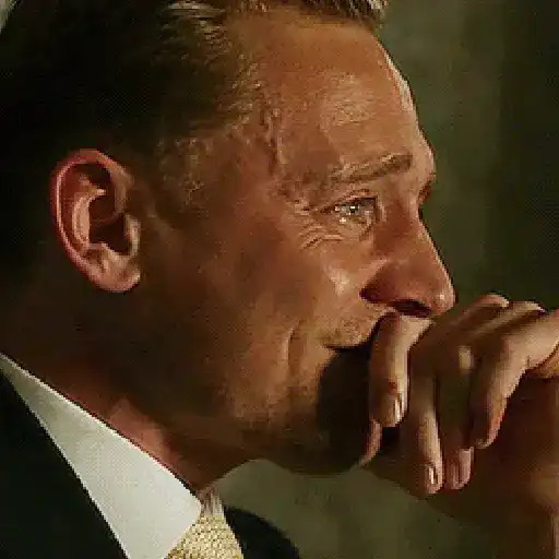 Tom Hiddleston 🩵 7
