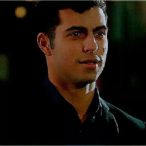 Raphael Santiago  2