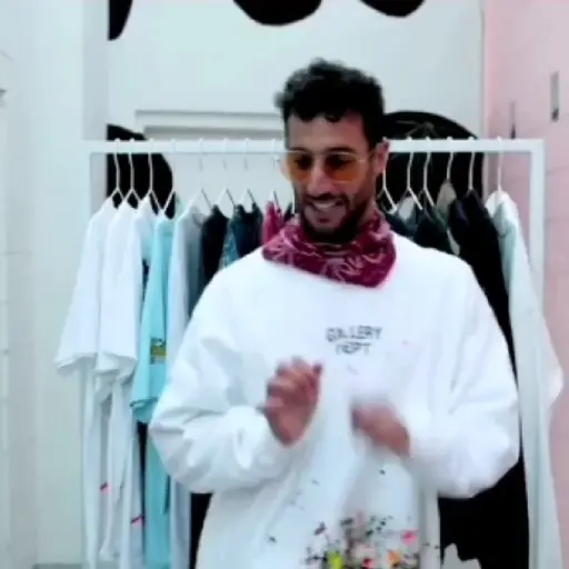 Daniel Ricciardo 17