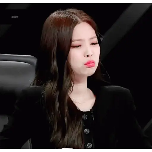 Jennie gif 4