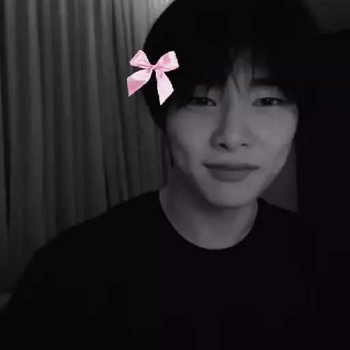 Jeongin # J u s t 4