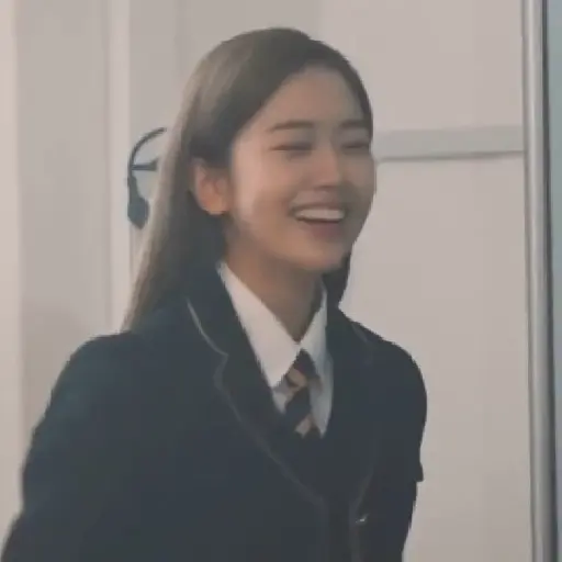 Yujin / @ive_stickers  5