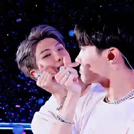 BTS  💙 5