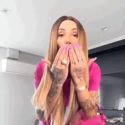 Amore? 🤨 18