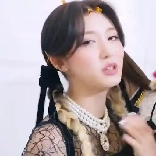Gaeul / @ive_stickers  2